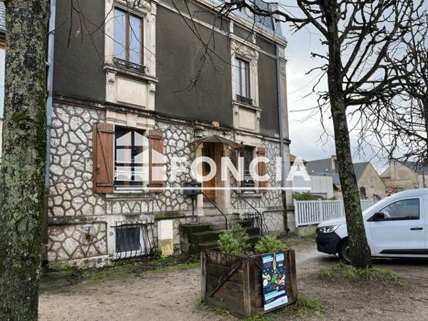 Location Appartement 4 pièces 75.9 m² - 35 AVENUE DE SAINT MESMIN Orleans 45100