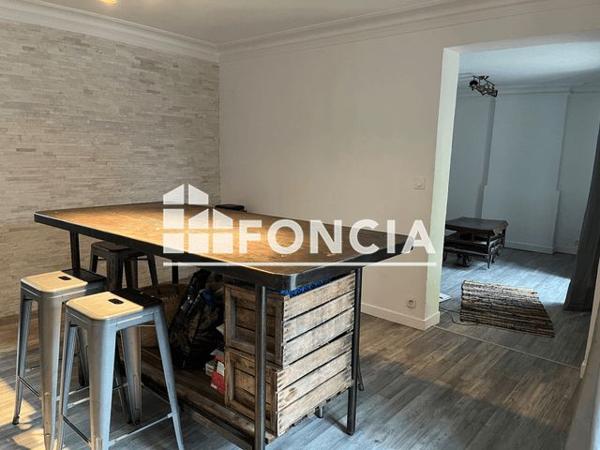 Location Appartement 4 pièces 75.9 m² - 35 AVENUE DE SAINT MESMIN Orleans 45100