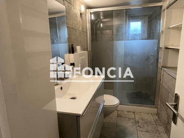 Location Appartement 4 pièces 75.9 m² - 35 AVENUE DE SAINT MESMIN Orleans 45100