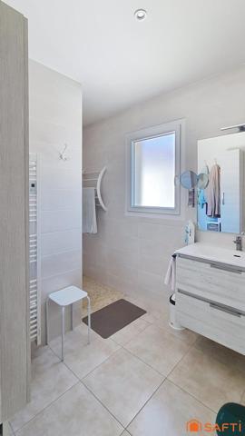 Maison contemporaine avec vue estuaire – Emplacement privilégié à Meschers-sur-Gironde