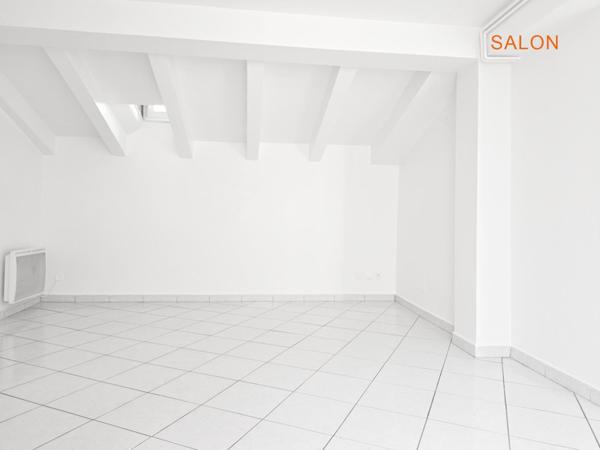 Appartement F2 de 47m2 avec terrasse - Emplacement stratégique