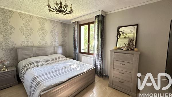 Maison à vendre 6 pièces 105 m² Sainte-Geneviève-des-Bois