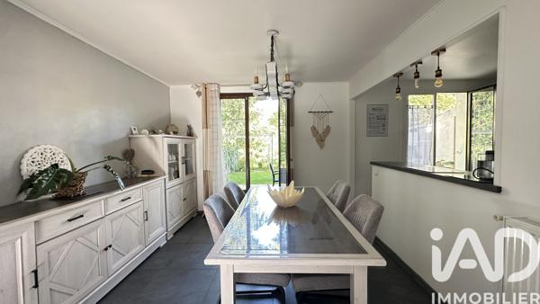 Maison à vendre 6 pièces 105 m² Sainte-Geneviève-des-Bois