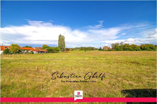 Terrain secteur du Controis En Sologne 1050 m 2 belle façade de 29 m