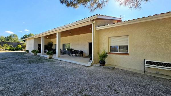 Villa Recente T6 196m², parcelle 3600m² - REF. VM351