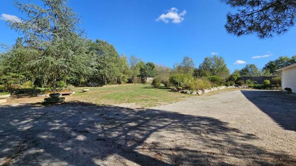 Villa Recente T6 196m², parcelle 3600m² - REF. VM351
