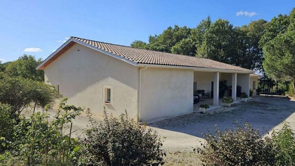 Villa Recente T6 196m², parcelle 3600m² - REF. VM351