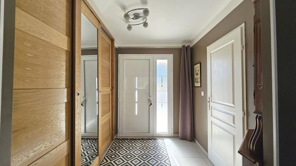 Villa Recente T6 196m², parcelle 3600m² - REF. VM351