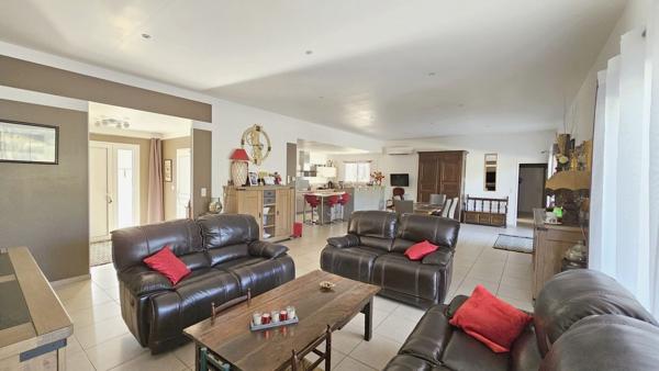 Villa Recente T6 196m², parcelle 3600m² - REF. VM351