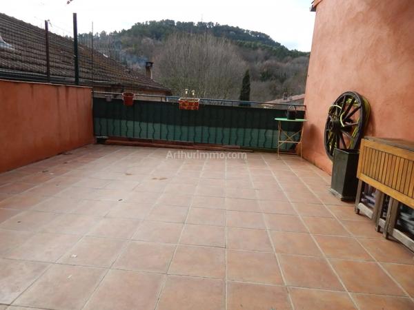 Location                                                      Appartement
                        
                     3 pièces                      57 m2                     à Salernes