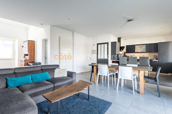 Vente Maison155,68 m² - 6 Pièces - LA ROCHE SUR YON (85000)