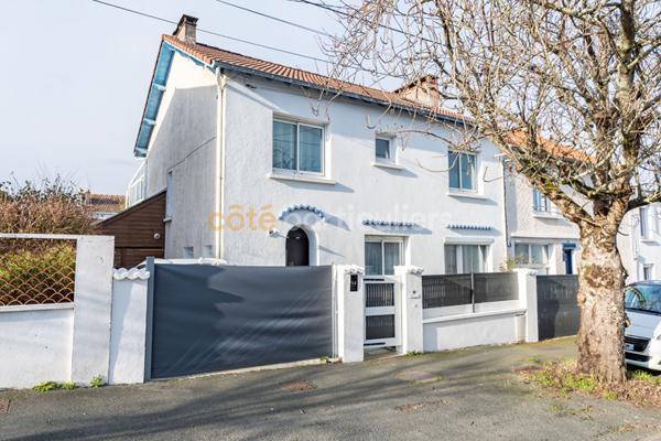 Vente Maison155,68 m² - 6 Pièces - LA ROCHE SUR YON (85000)