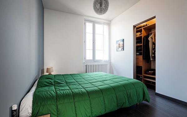 Appartement à vendre    2 pièces • 46 m2 Villeurbanne