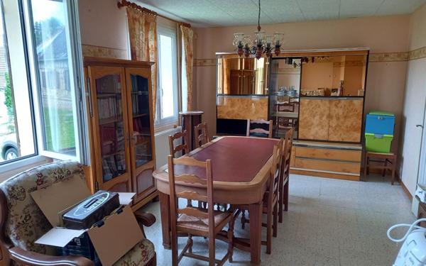 Maison à vendre    4 pièces • 87 m2 Bazinval