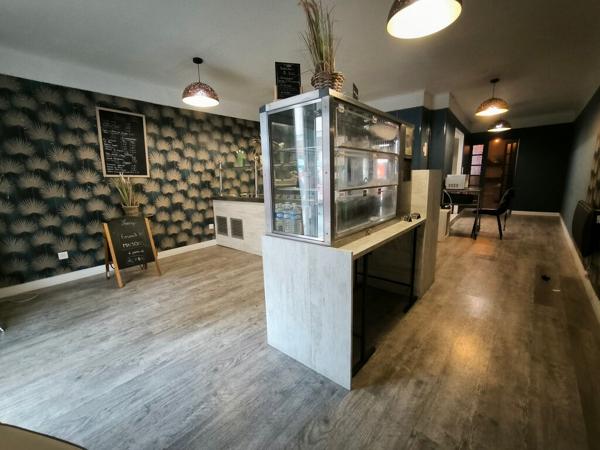 LEZIGNAN-CORBIERES - Local commercial A LOUER de 78 m²