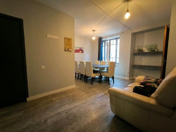 LEZIGNAN-CORBIERES - Local commercial A LOUER de 78 m²