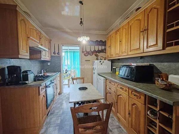 Vente                                                      Maison
                        
                     6 pièces                      101 m2                     à Villeneuve-Saint-Georges
