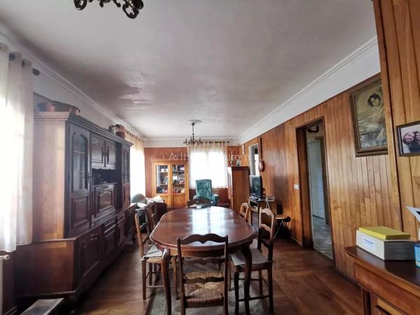 Vente                                                      Maison
                        
                     6 pièces                      101 m2                     à Villeneuve-Saint-Georges