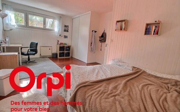Maison à vendre    4 pièces • 113 m2 Montigny-le-Bretonneux