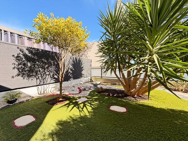 A vendre T3 en rez-de-jardin avec grand jardin arboré à Chateau Gombert 13013 Marseille
