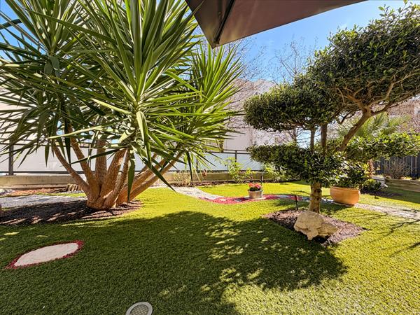 A vendre T3 en rez-de-jardin avec grand jardin arboré à Chateau Gombert 13013 Marseille