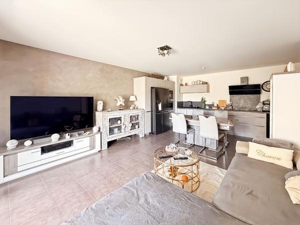 A vendre T3 en rez-de-jardin avec grand jardin arboré à Chateau Gombert 13013 Marseille