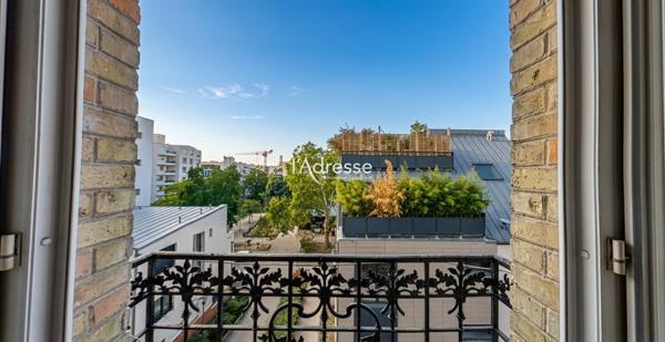 Appartement 2 pièces (44 m²) - 4e et dernier étage, calme et lumineux - Proche Paris 15