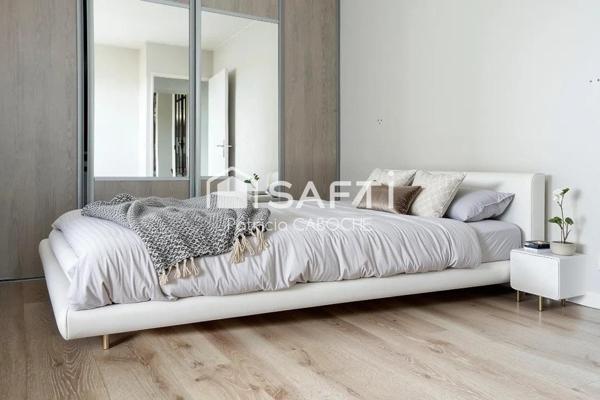 Appartement dernier étage T4 sans travaux place de parking