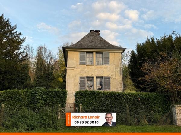 À VENDRE – CORPS DE FERME AVEC MAISON DE MAÎTRE, DOMAINE CLOS DE MURS – CORMEILLES CENTRE