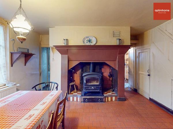 À VENDRE – CORPS DE FERME AVEC MAISON DE MAÎTRE, DOMAINE CLOS DE MURS – CORMEILLES CENTRE