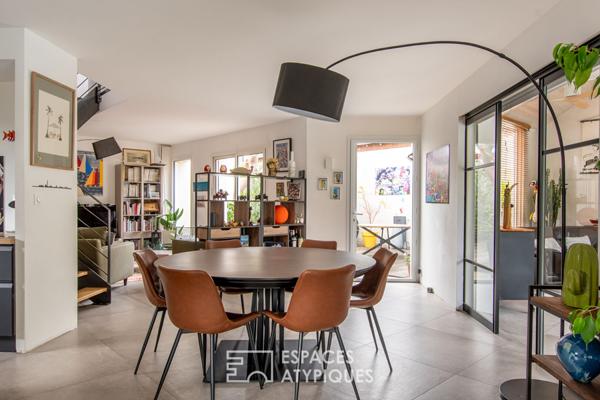 Maison d’architecte avec piscine dans environnement privilégié