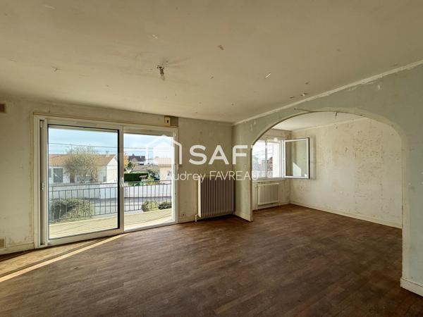 Maison sur sous-sol, 2 chambres, 1 bureau, jardin