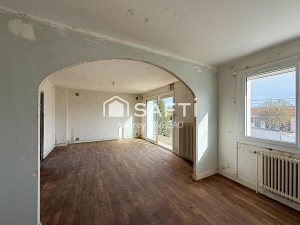 Maison sur sous-sol, 2 chambres, 1 bureau, jardin