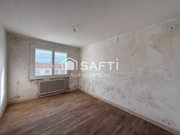 Maison sur sous-sol, 2 chambres, 1 bureau, jardin