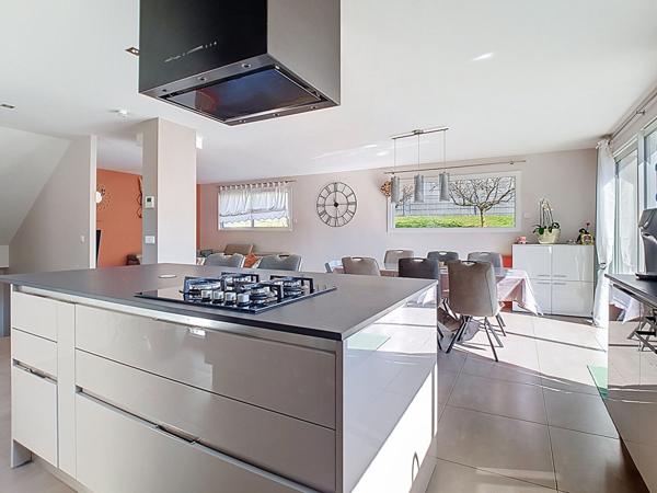 A VENDRE Maison familiale de 2016 - Centre de Boëge - 4 chambres avec terrain 903 m²