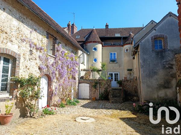 Maison à vendre 7 pièces 210 m² Saint-Julien-du-Sault