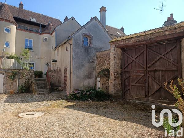 Maison à vendre 7 pièces 210 m² Saint-Julien-du-Sault