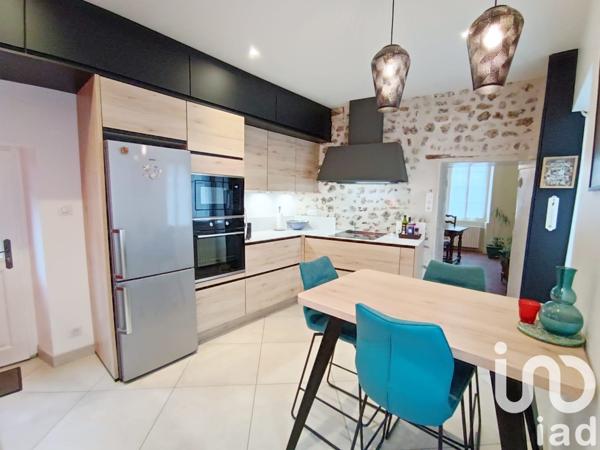 Maison à vendre 7 pièces 210 m² Saint-Julien-du-Sault