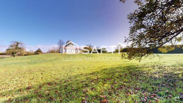 Maison de plein pied, avec piscine, 3 chambres, grand terrain & vue dégagée – Au calme, proche commodités