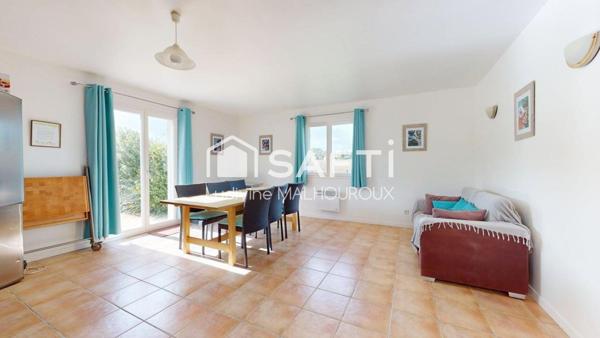 Maison de plein pied, avec piscine, 3 chambres, grand terrain & vue dégagée – Au calme, proche commodités