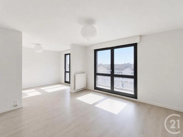 Appartement F4 à vendre  4 pièces - 100,49 m 2   OLIVET  - 45