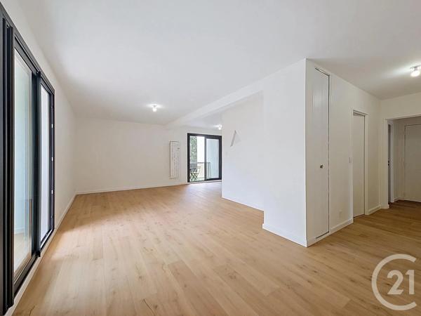 Appartement F4 à vendre  4 pièces - 100,49 m 2   OLIVET  - 45
