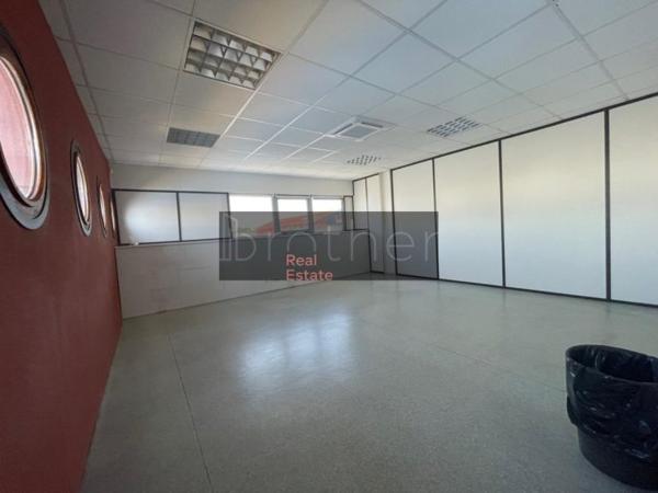 Bureau de 800 m² à louer à Bordeaux Bassins A Flot