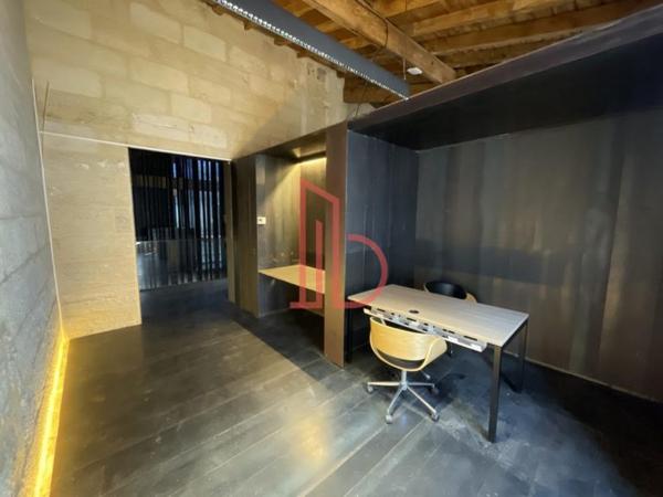 Bureau de 630 m² à louer à Bordeaux Saint-Michel - Victoire