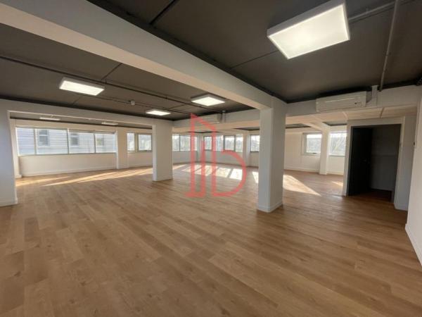 Bureau de 374 m² à louer à Bordeaux Meriadeck