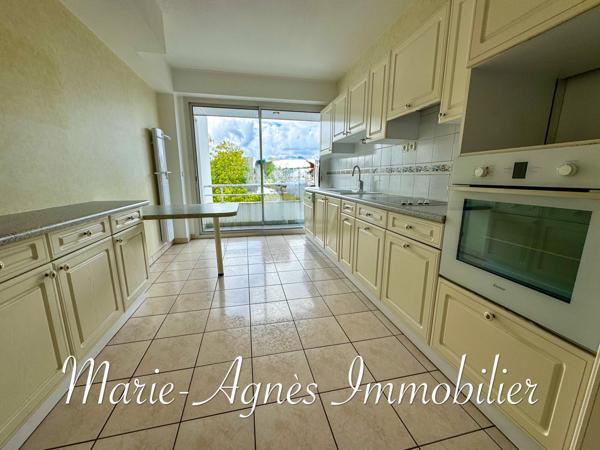 Vannes (56000) APPARTEMENT DANS RESIDENCE DE PRESTIGE CENTRE VILLE DE VANNES - 2 GARAGES - Cave