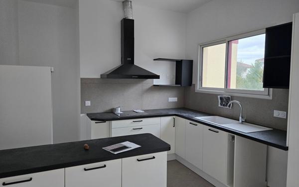 Maison à louer    5 pièces •  Gradignan