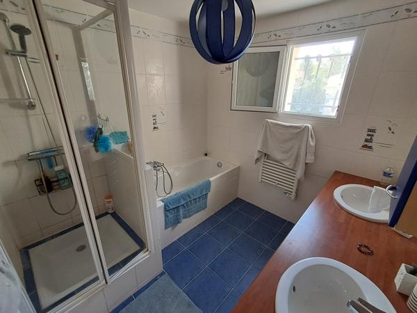 Maison 6 pièce(s) 5 chambre(s) 147 m²