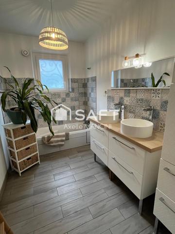 Maison 6 pièces, 4 chambres avec 533 m2 de jardin.