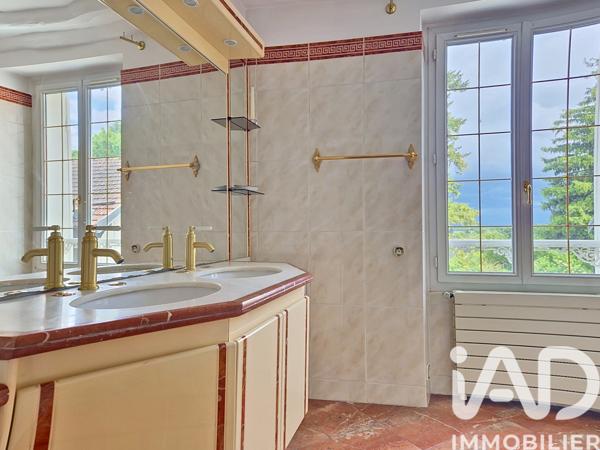 Maison à vendre 7 pièces 177 m² Viarmes